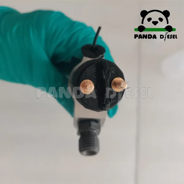 حاقن كومن ريل 0445120245 لشاحنة غاز سادكو بمحرك ديزل من الشركة