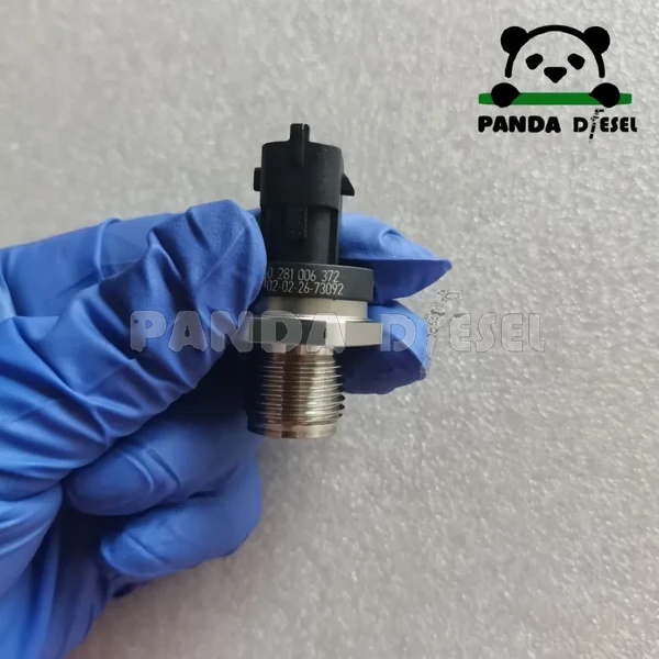 مستشعر ضغط الوقود للسكة المشتركة 0281006372 للبيع
