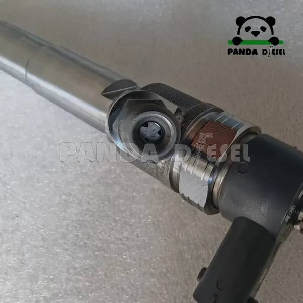 حاقن السكّة المشتركة لسيارات GAZ Gazelle Sobol 2.8 TD ISF2.8 0445110376 0445110594 0445110808 5258744 مصنع