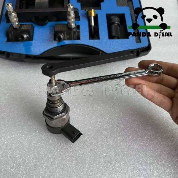 cr025b bosch طقم أدوات إصلاح صمام أنبوب السكة المشتركة drv وفلتر الديزل بالجملة